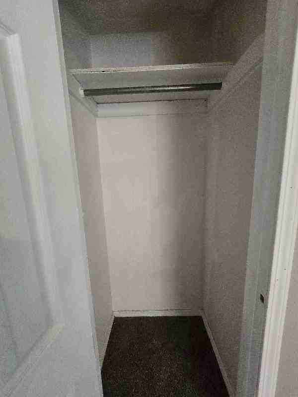 1029 Ne 3rd St - Photo 3 of 10