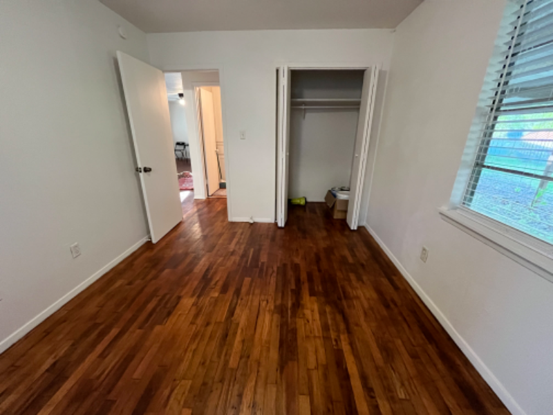 102 E Pecan St - Photo 2 of 50