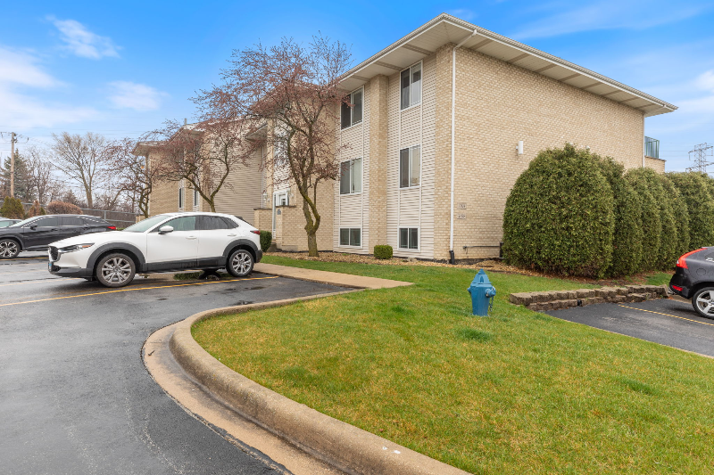 2028 Manico Ct #301 - Photo 3 of 26