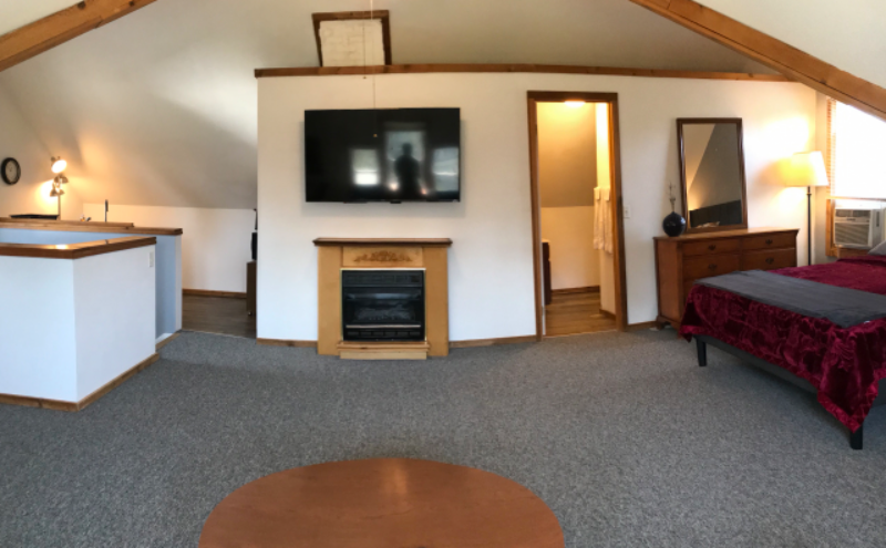 200 E Main St - Photo 2 of 13