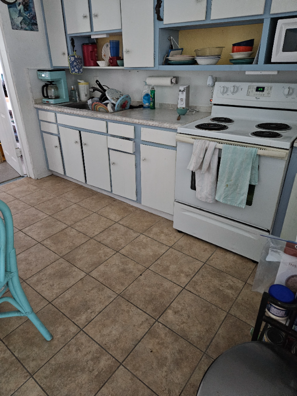 56 Margaret Rd #A - Photo 4 of 12