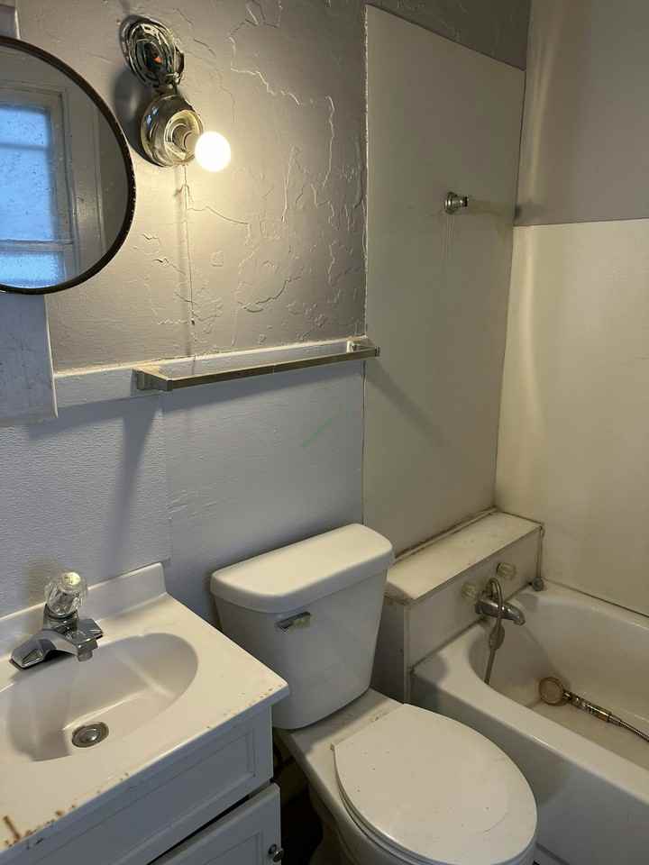 1418 West Butler Street - Photo 2 of 7