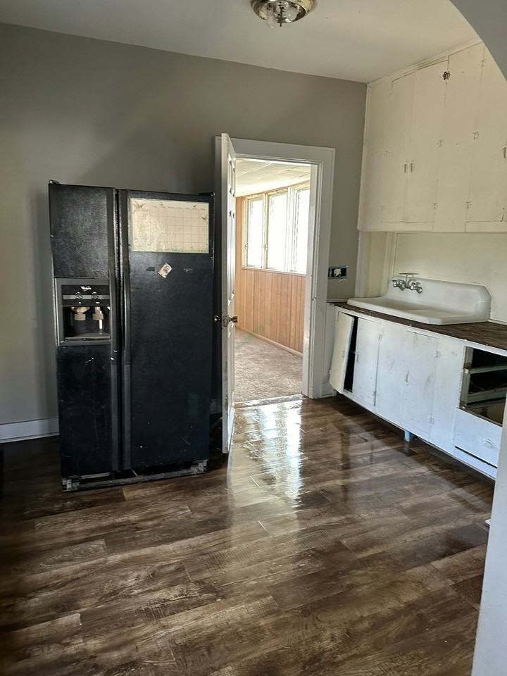 1418 West Butler Street - Photo 3 of 7