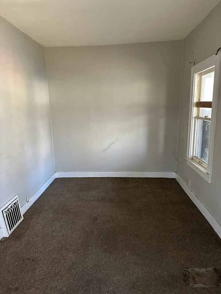 1418 West Butler Street - Photo 5 of 7