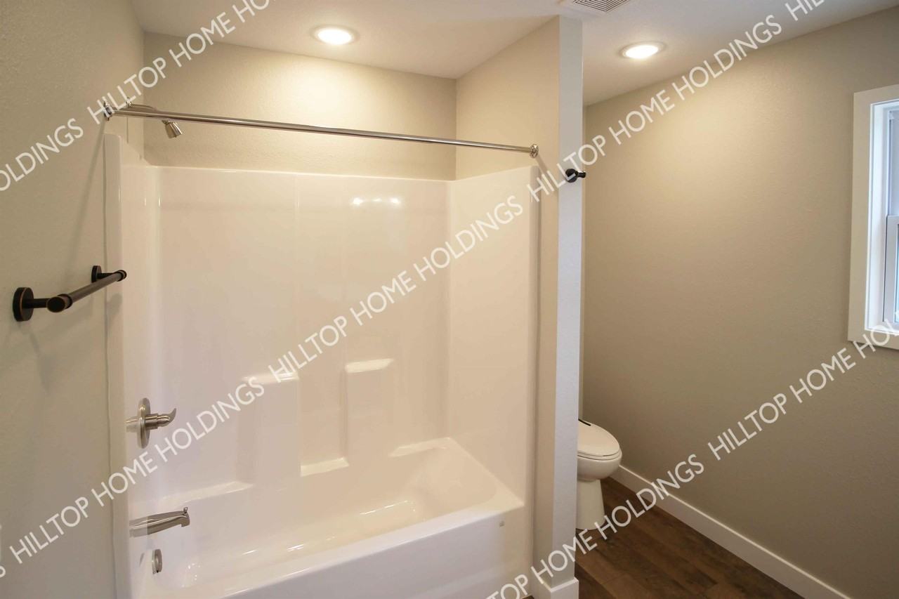 73 Hilltop Rd #73 - Photo 5 of 11