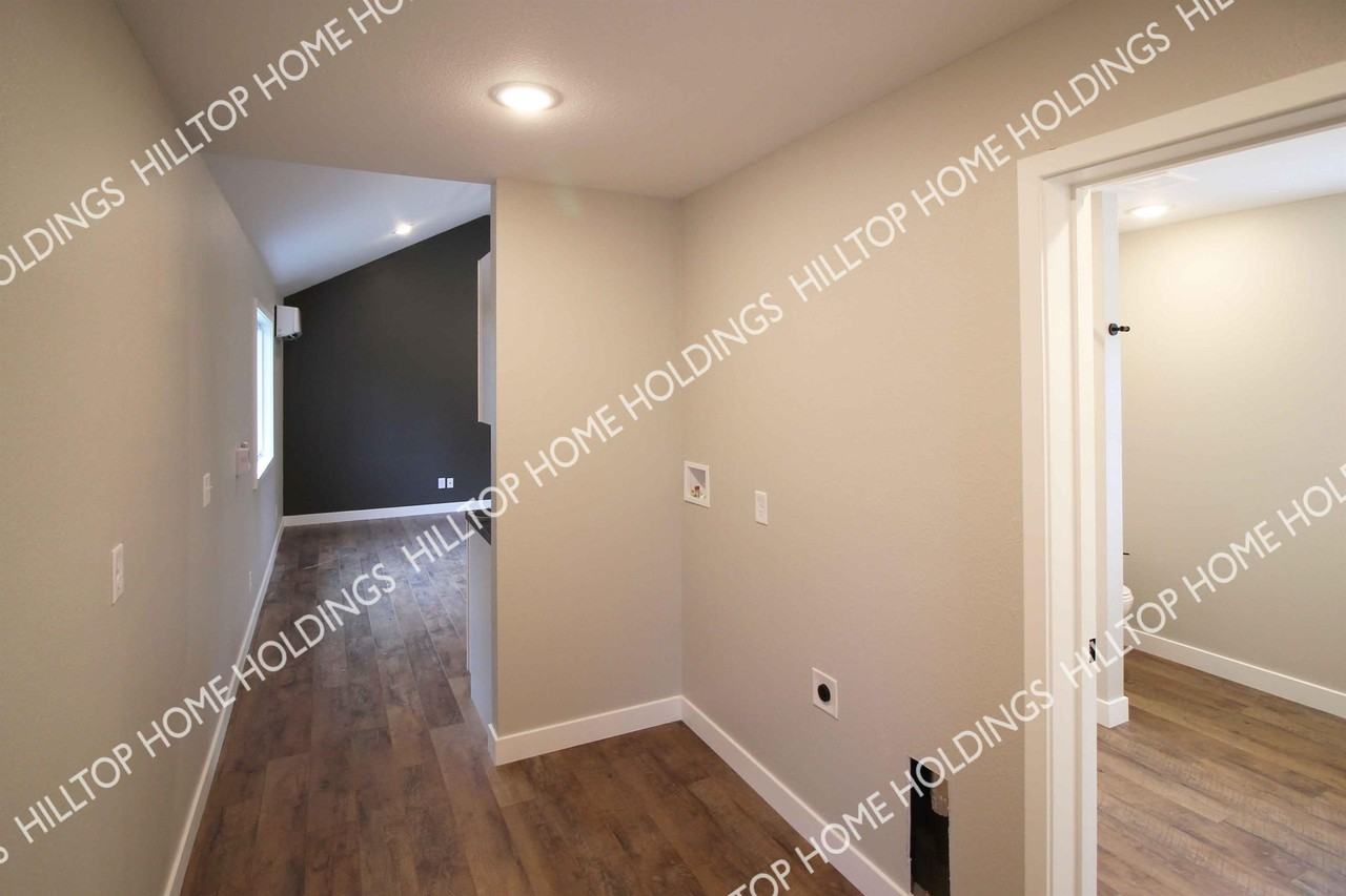 73 Hilltop Rd #73 - Photo 7 of 11