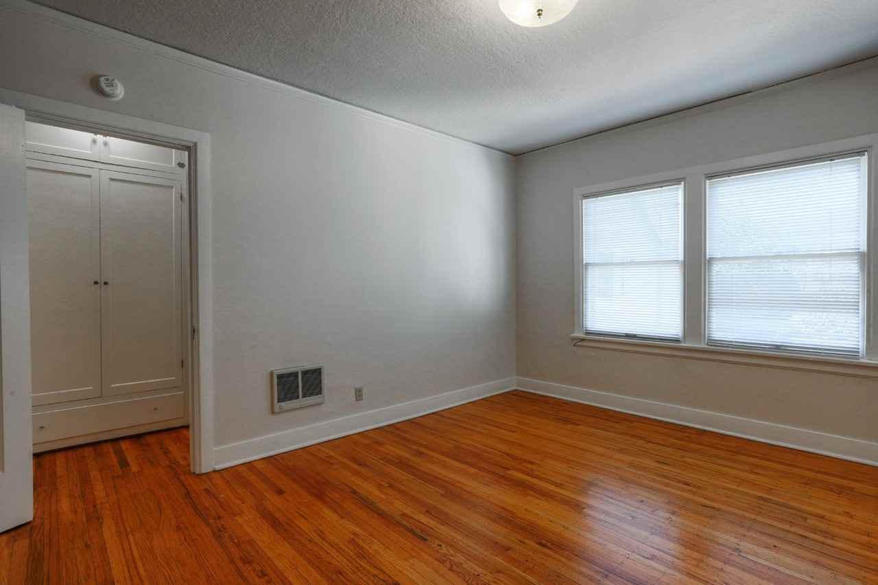 QUEEN ANNE APARTMENTS (SEVA01) - Photo 2 of 30