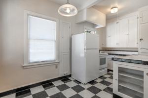 featured image of 2503 Nw Raleigh St