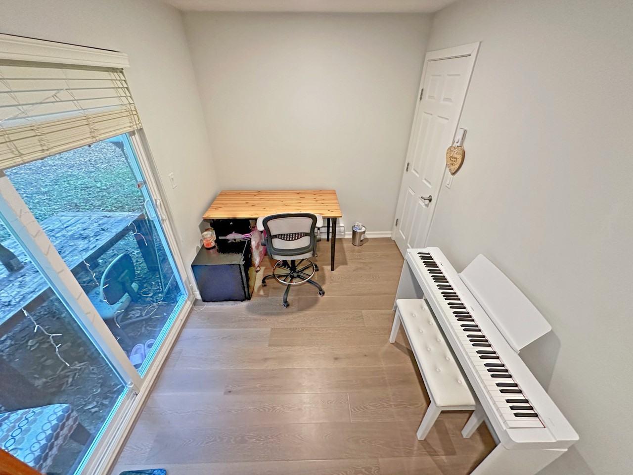 3770 Roblin Place - Photo 3 of 9