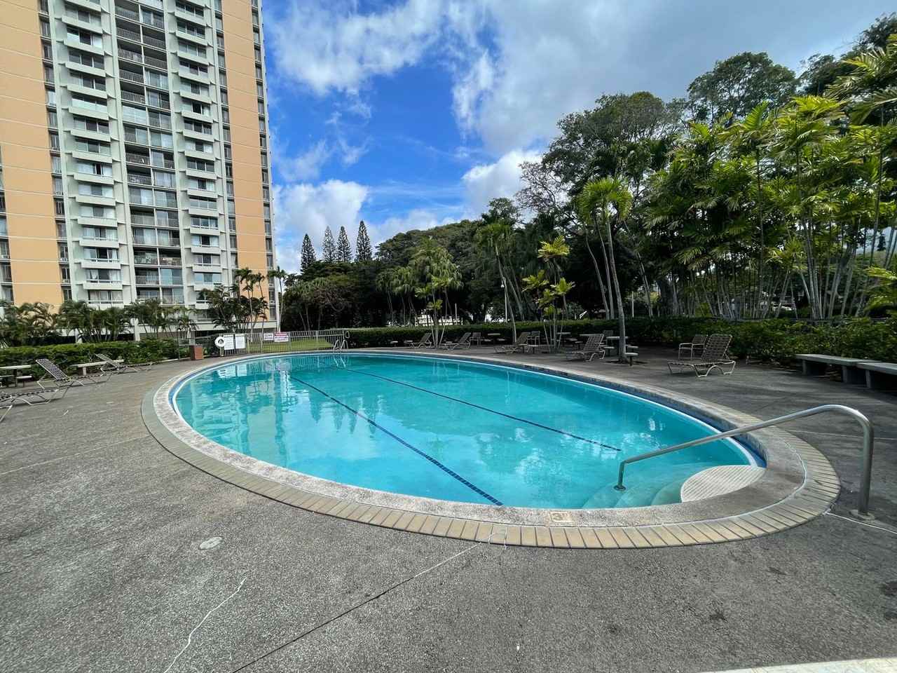 1511 Nuuanu Ave #235 - Photo 2 of 12
