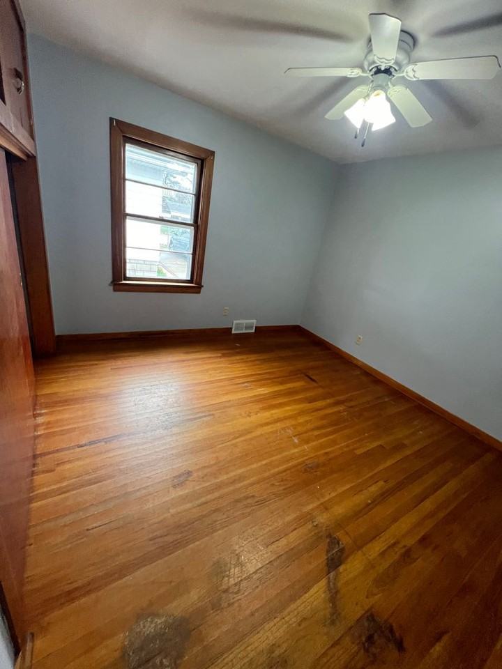 1030 N Macarthur Blvd - Photo 4 of 7