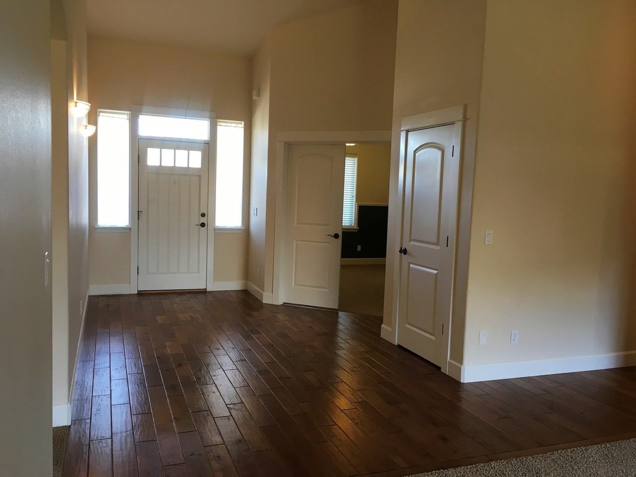 3453 Ne Fieldstone Ct - Photo 2 of 15