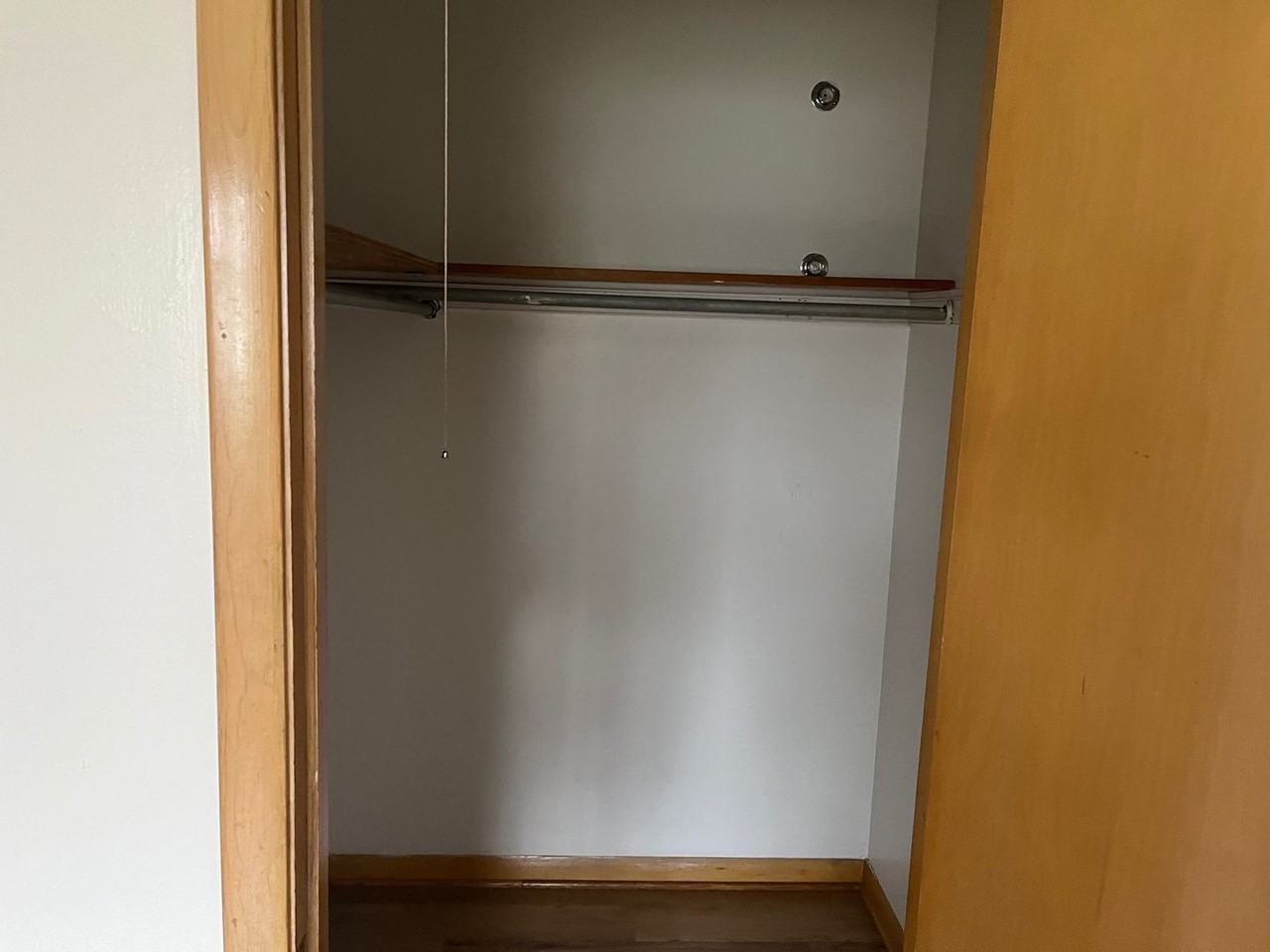 10540 - Photo 2 of 5