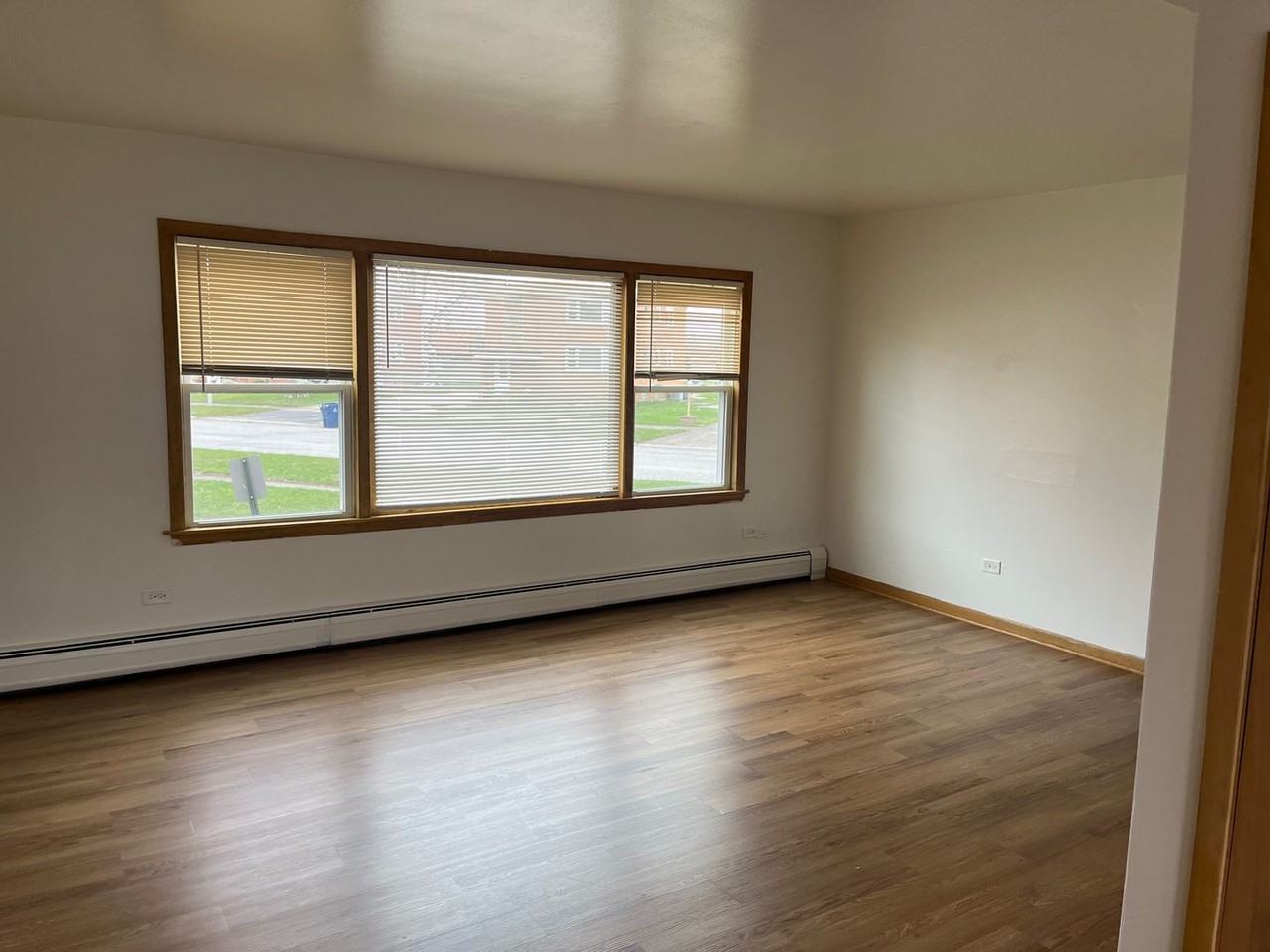 10540 - Photo 3 of 5