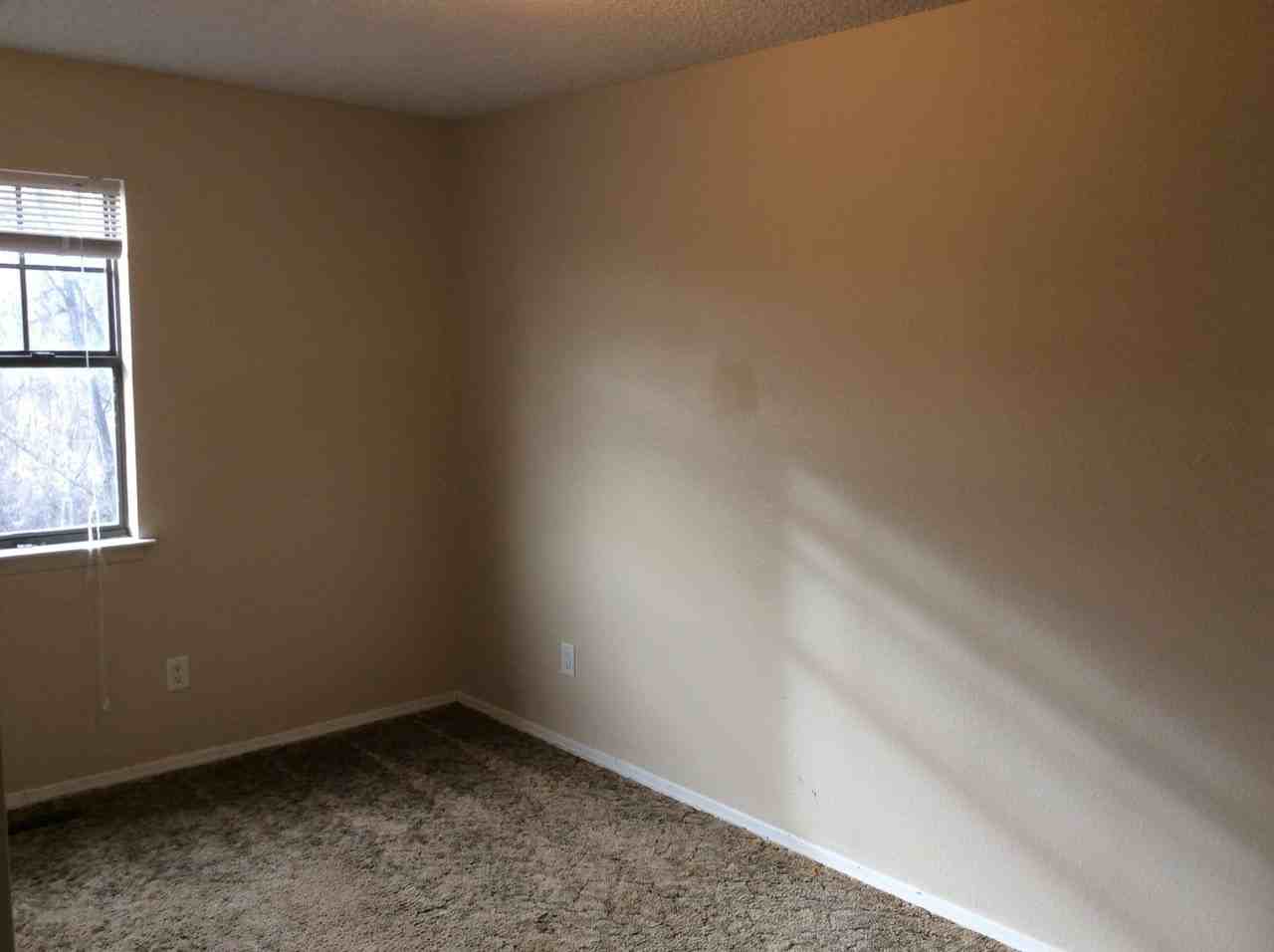 LaHabra 2902 - Photo 2 of 5