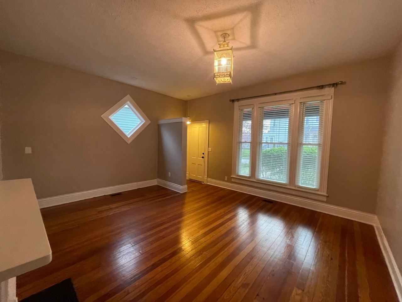 124 Franck Ave - Photo 3 of 18