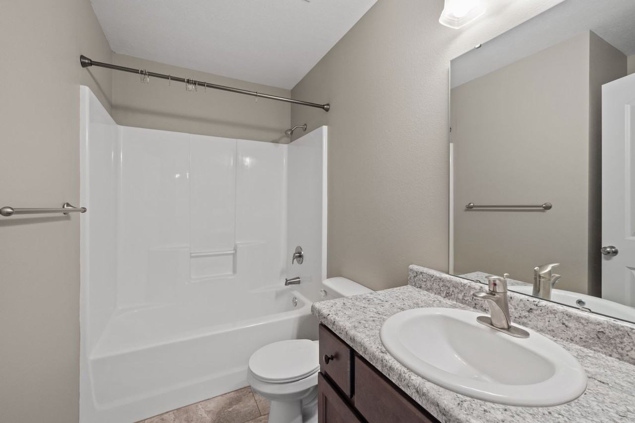 4542 W Tarkio St - Photo 7 of 17