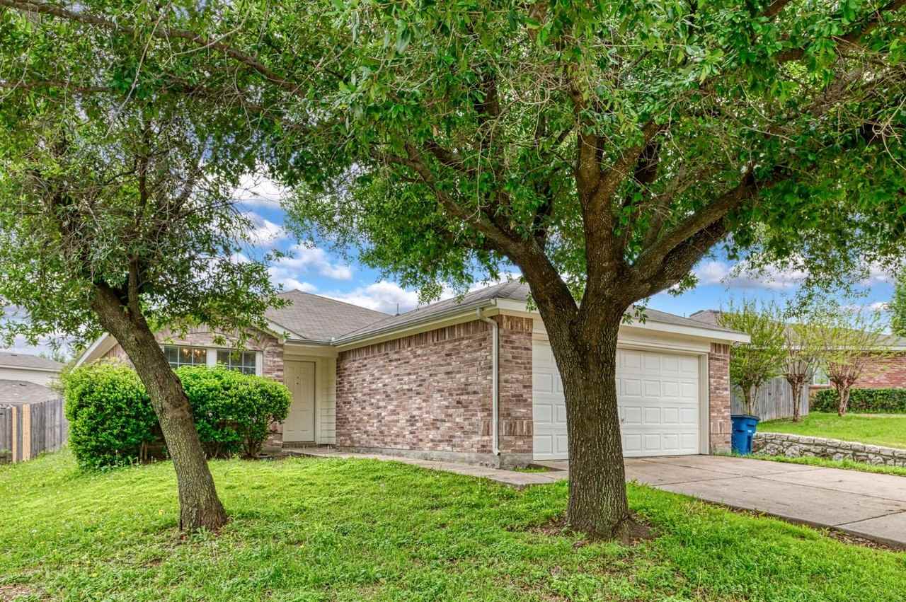 1514 Cover Dr - Photo 2 of 25