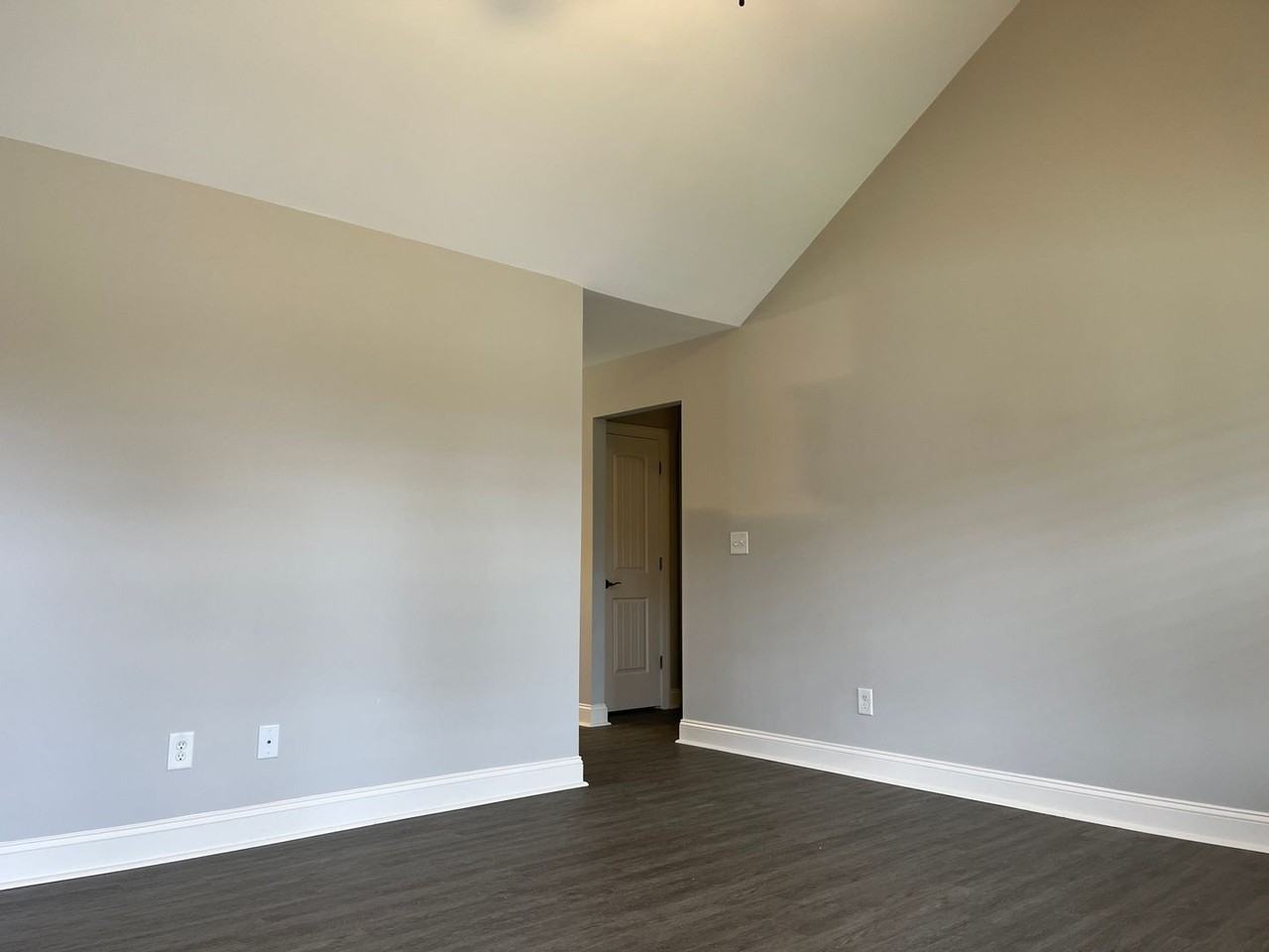 208 Orkney Rd - Photo 3 of 22