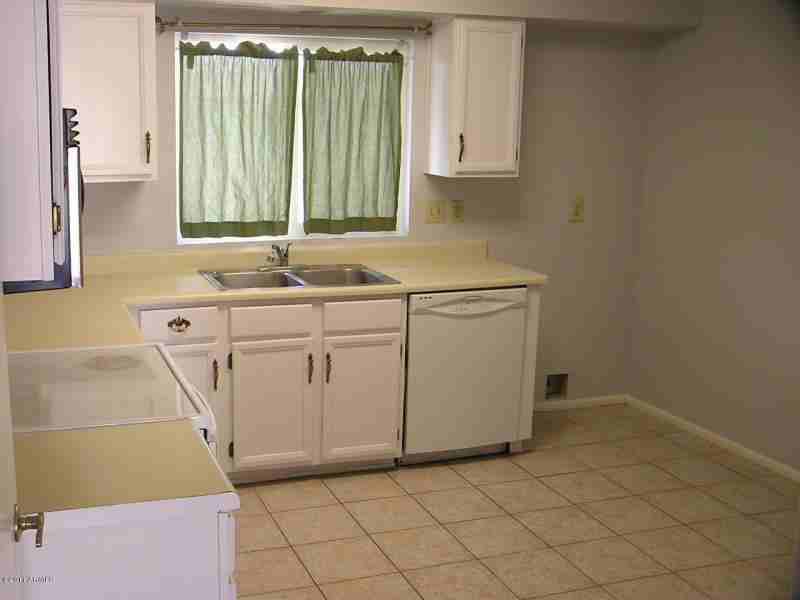 2146 W Utopia Rd - Photo 4 of 6