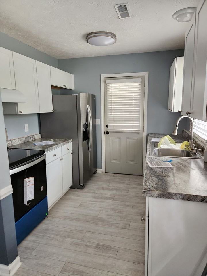 18040 Wagram Rd - Photo 2 of 8