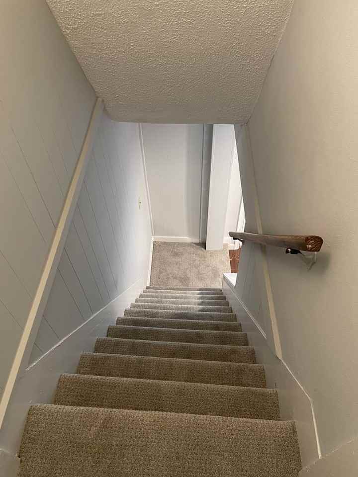 122 E High St - Photo 6 of 6