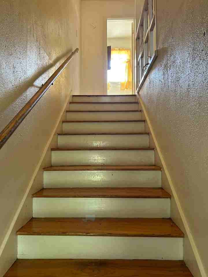 819 Boulevard St - Photo 3 of 10