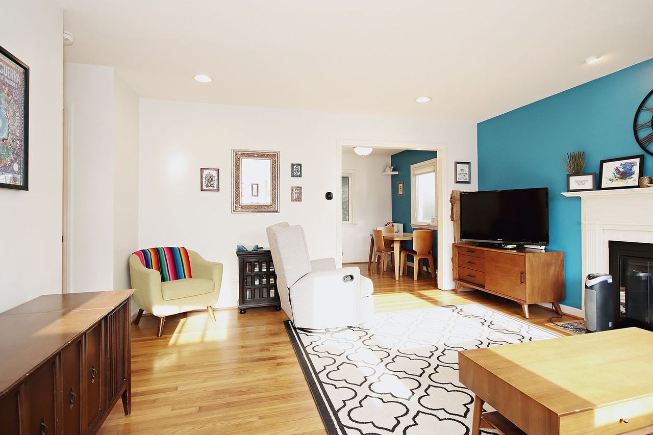 1005 Ashby Pl - Photo 3 of 16