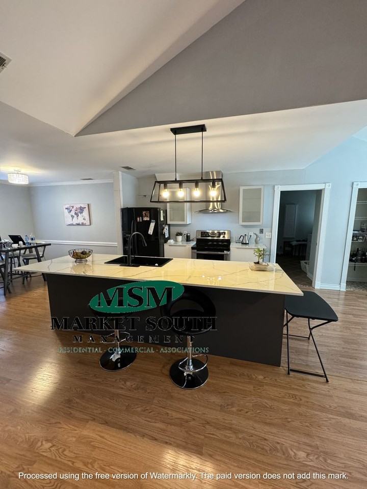 27 S Nicholson Cir - Photo 2 of 12