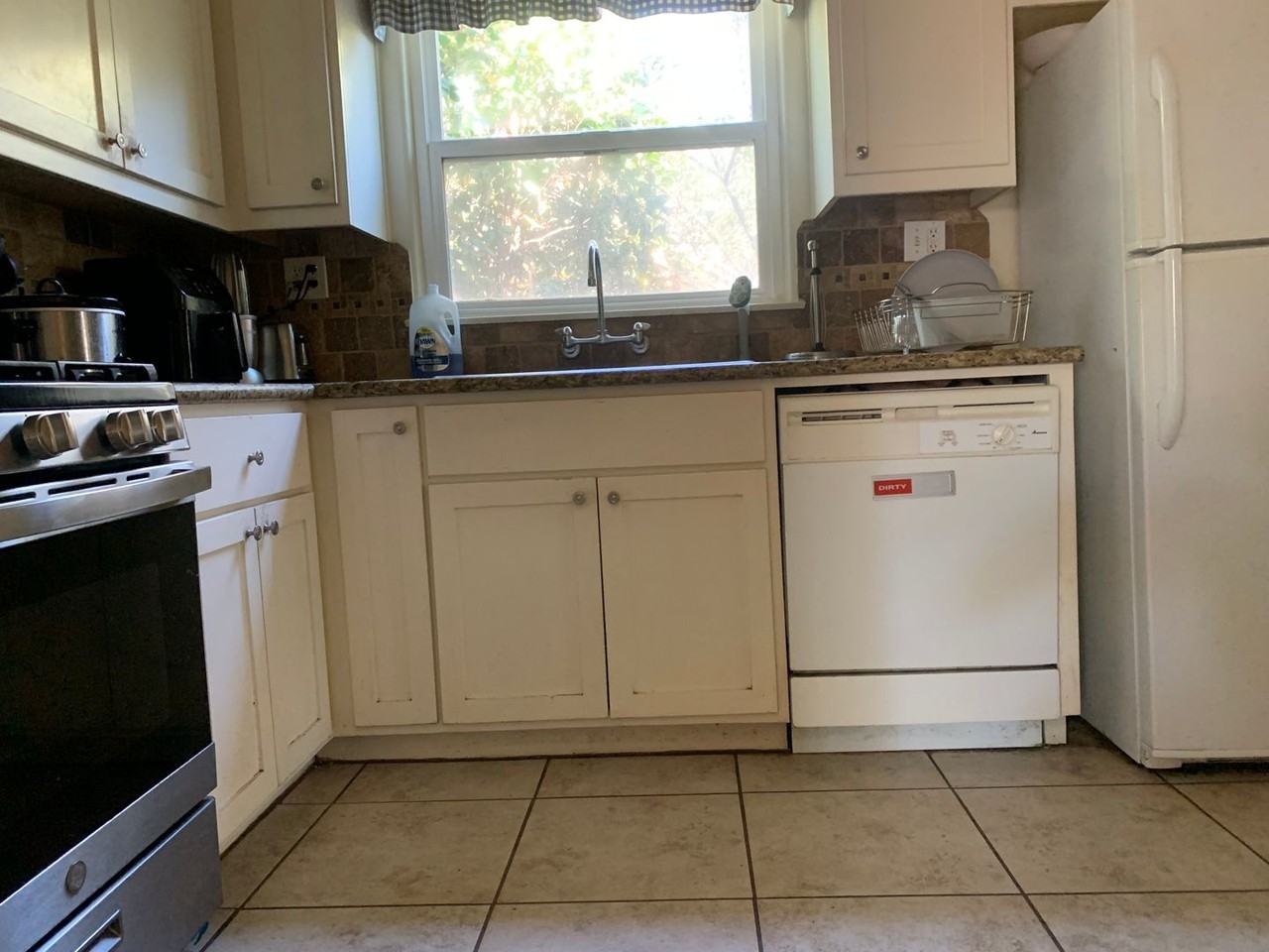 228 W 1st Ave - Photo 5 of 21