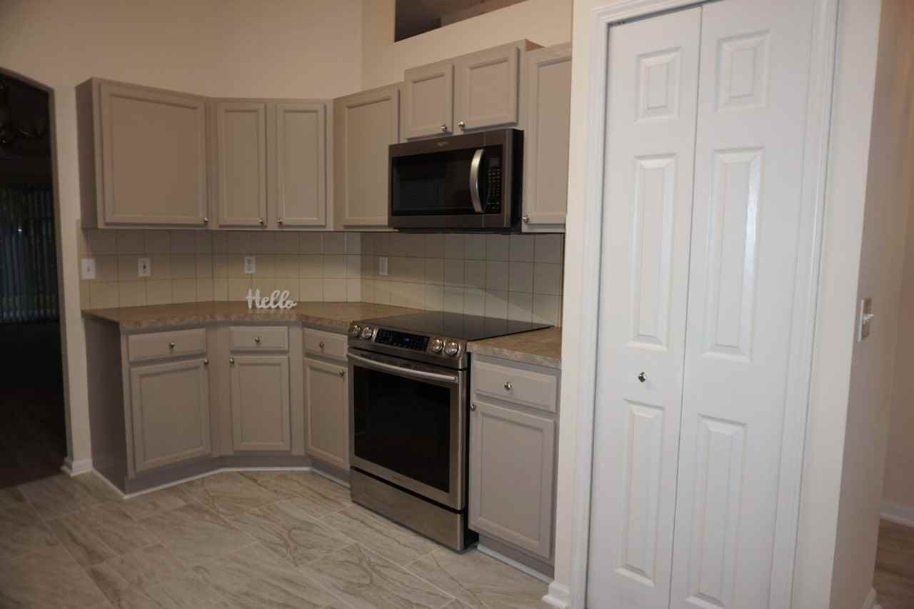 908 Buttercup Dr - Photo 5 of 16