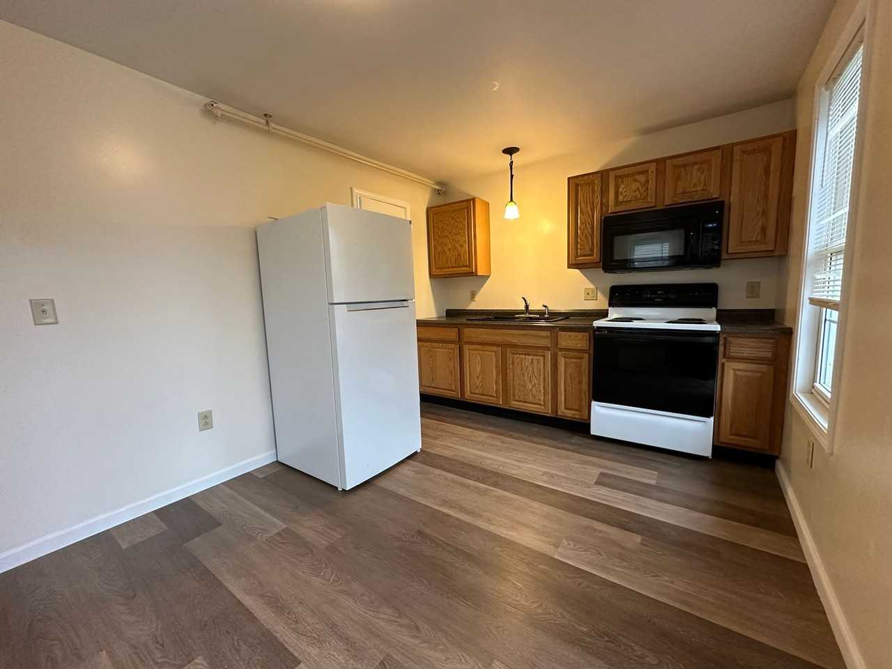 400 S Fairview Street - Photo 2 of 12