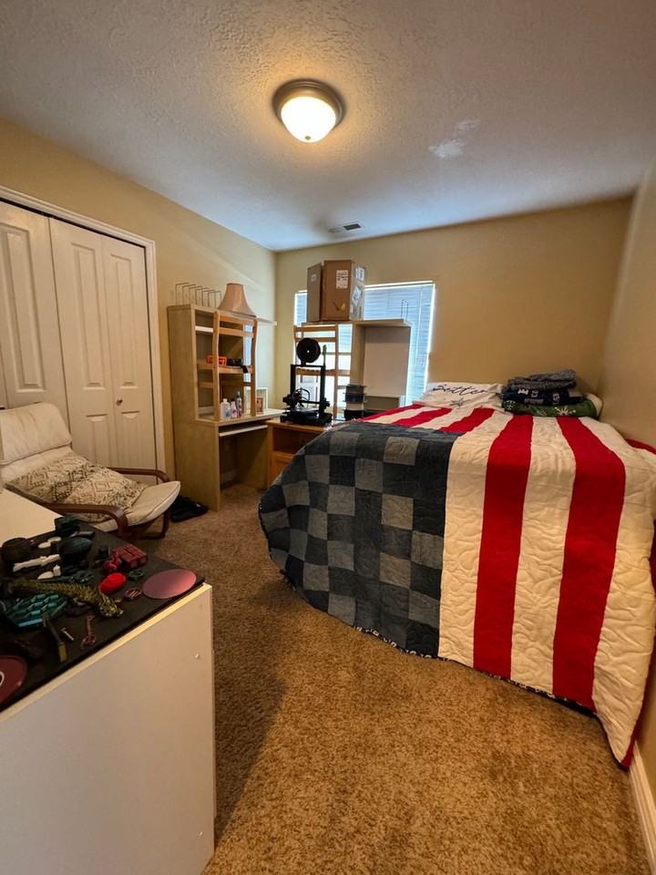 1541 N Riverside Ave #21 - Photo 5 of 17