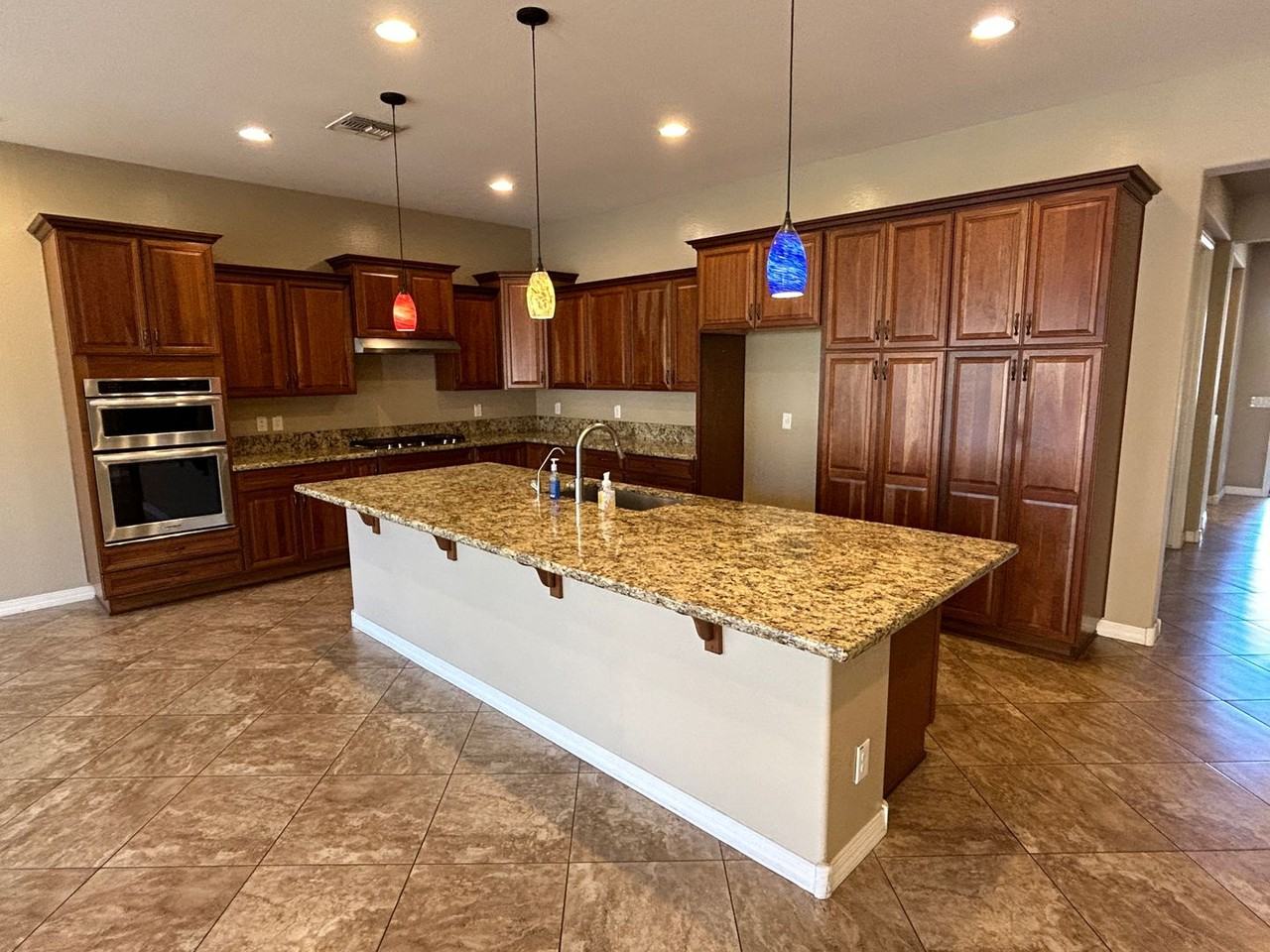 15896 W Cameron Dr - Photo 3 of 18