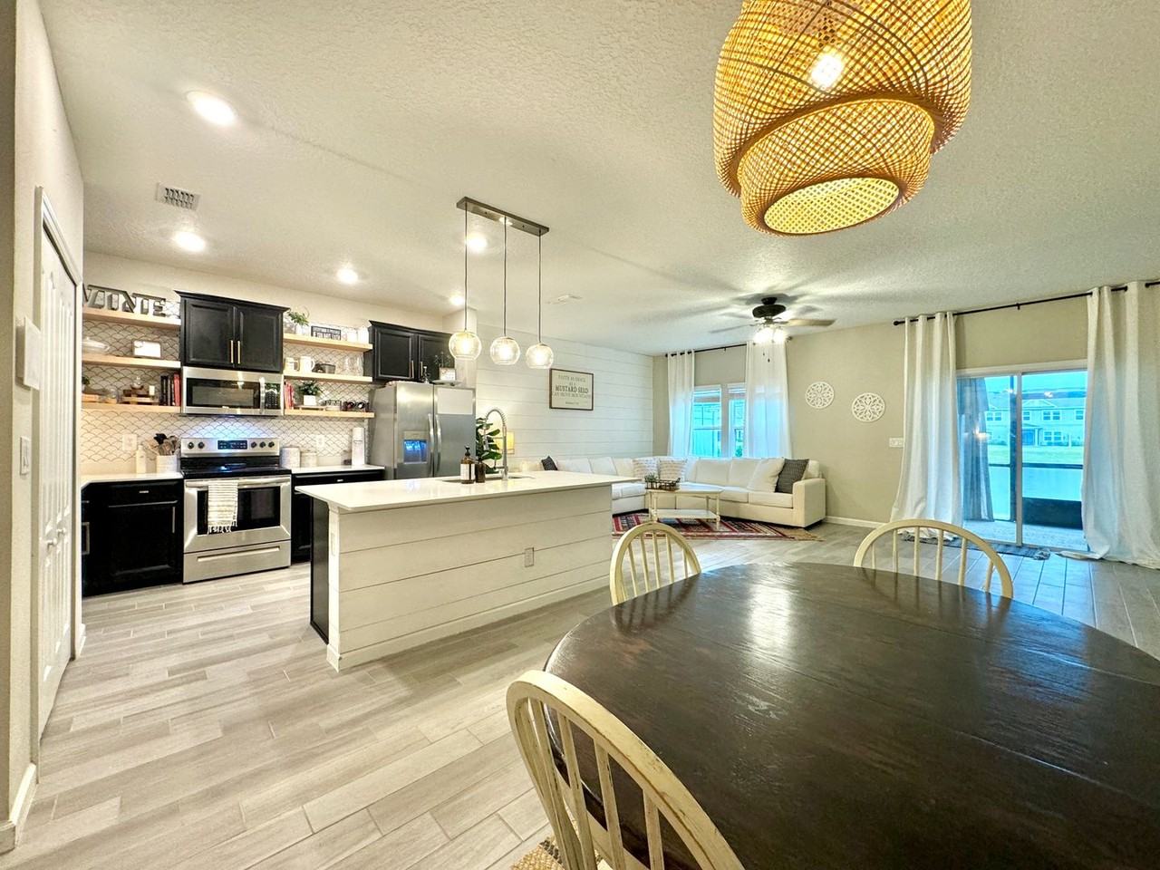 12665 Josslyn Ln - Photo 3 of 23