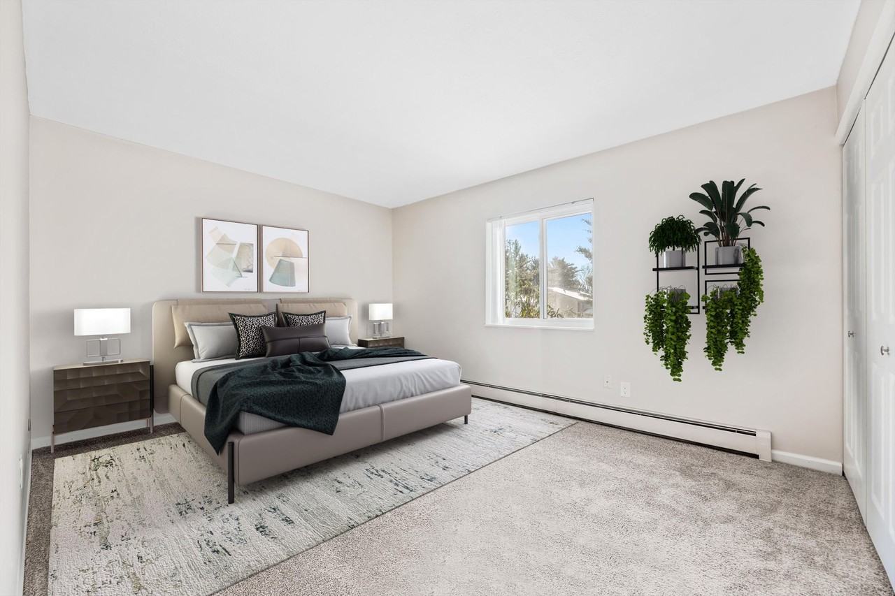 The Hillcrest Apartments - Photo 5 of 50