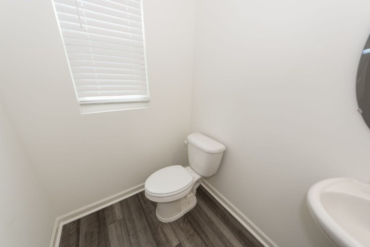 543 Polaris Way - Photo 4 of 42
