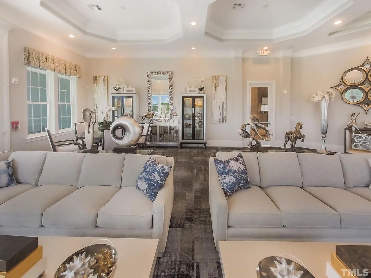 2517 Kasota Ln - Photo 5 of 30