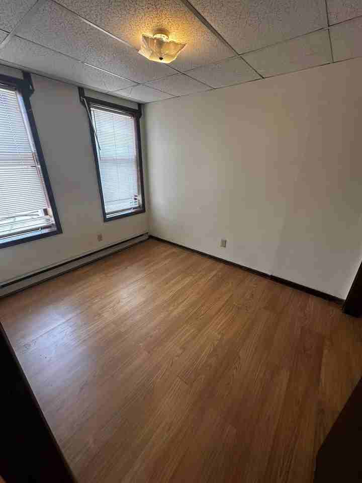 511 Robidoux St. - Photo 2 of 4