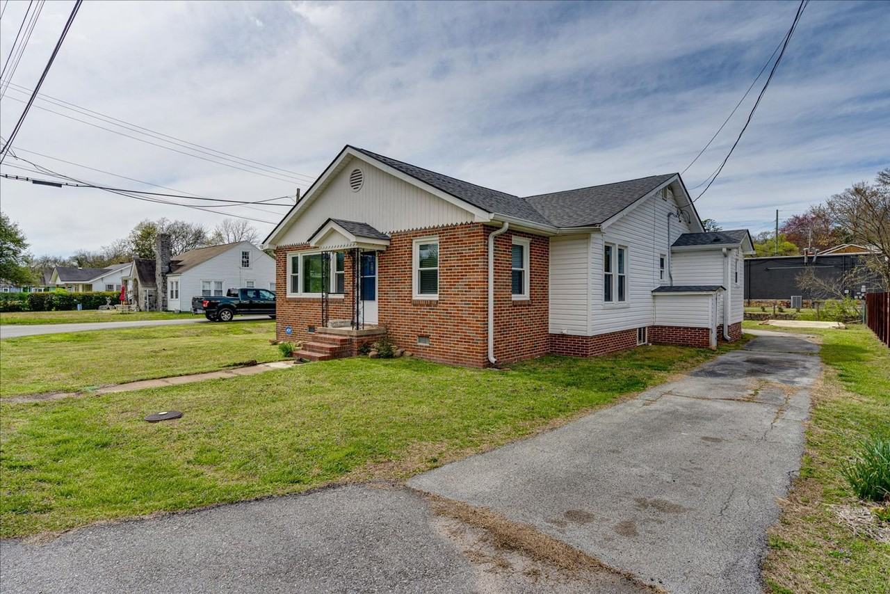 2213 Lyndon Ave - Photo 3 of 28