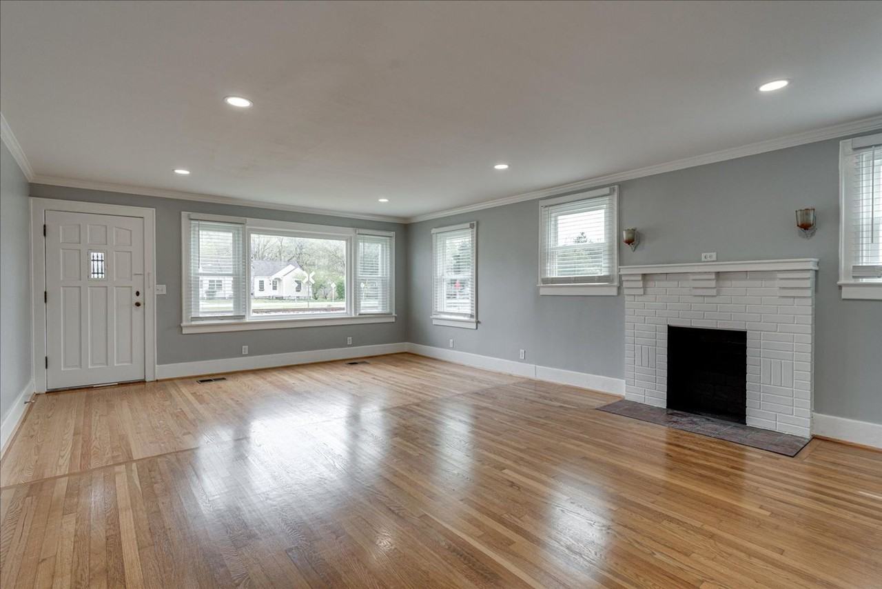 2213 Lyndon Ave - Photo 4 of 28