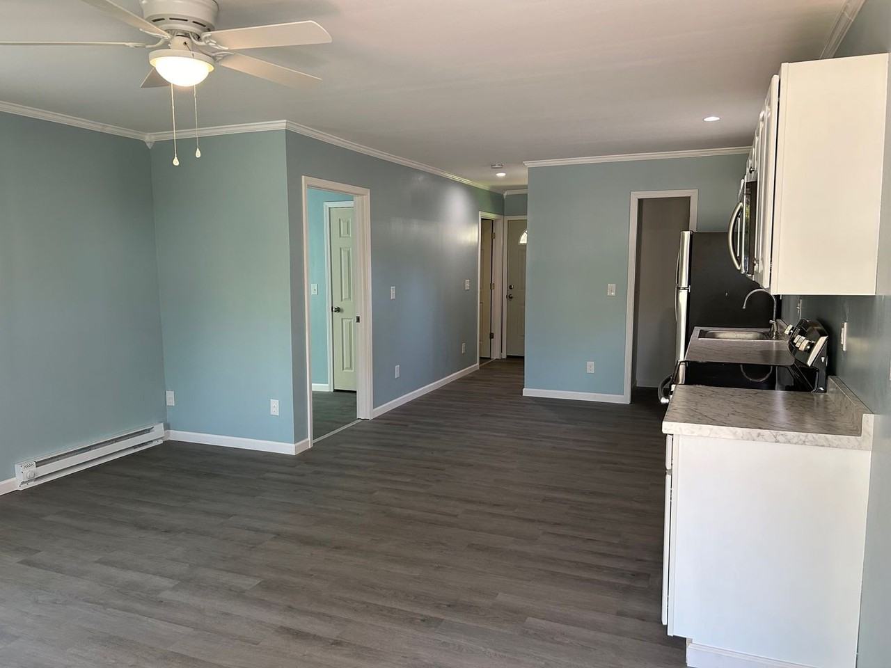 900 Church St - Photo 2 of 8