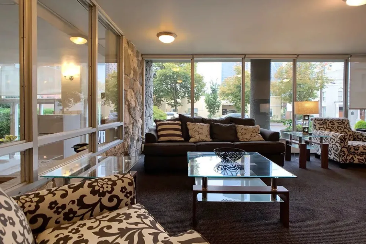 600 Ninth - Photo 2 of 5