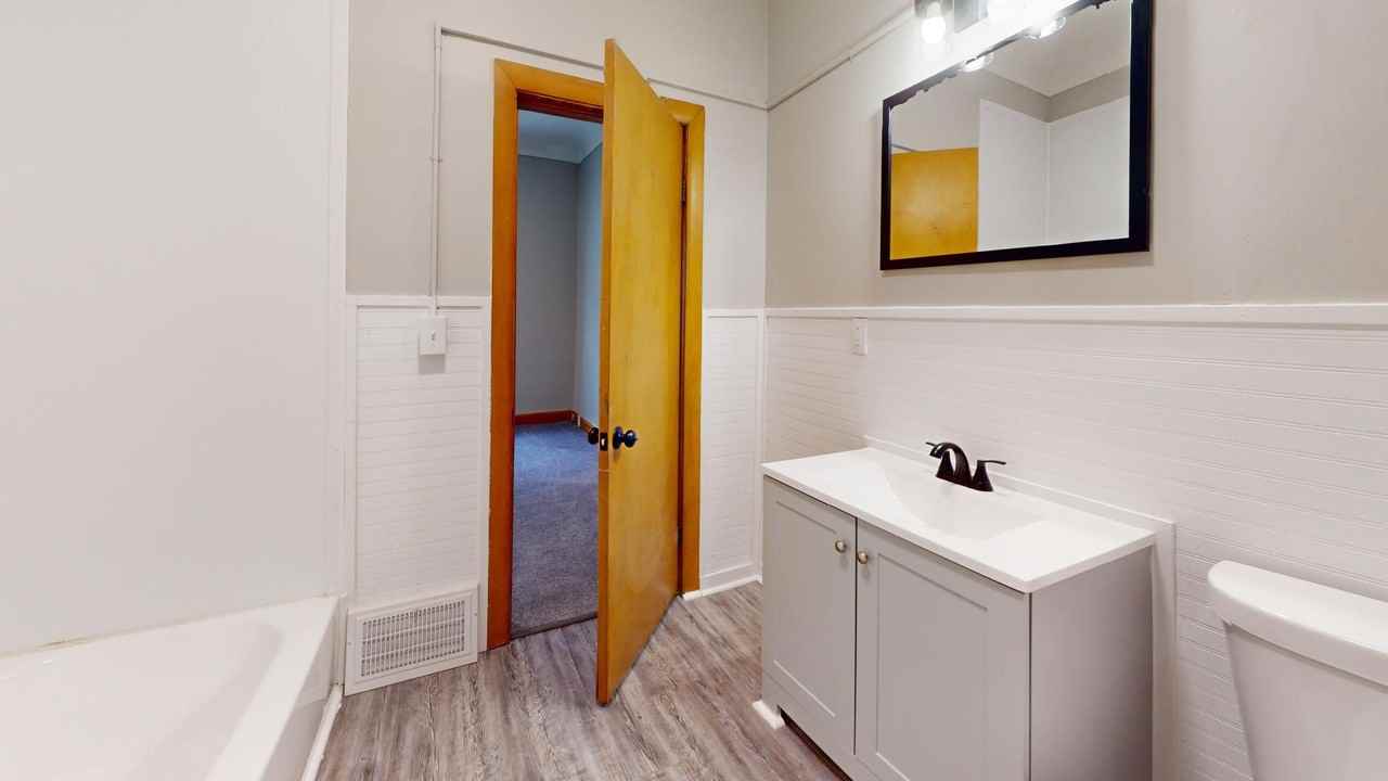 3402 Walton Ave - Photo 2 of 50