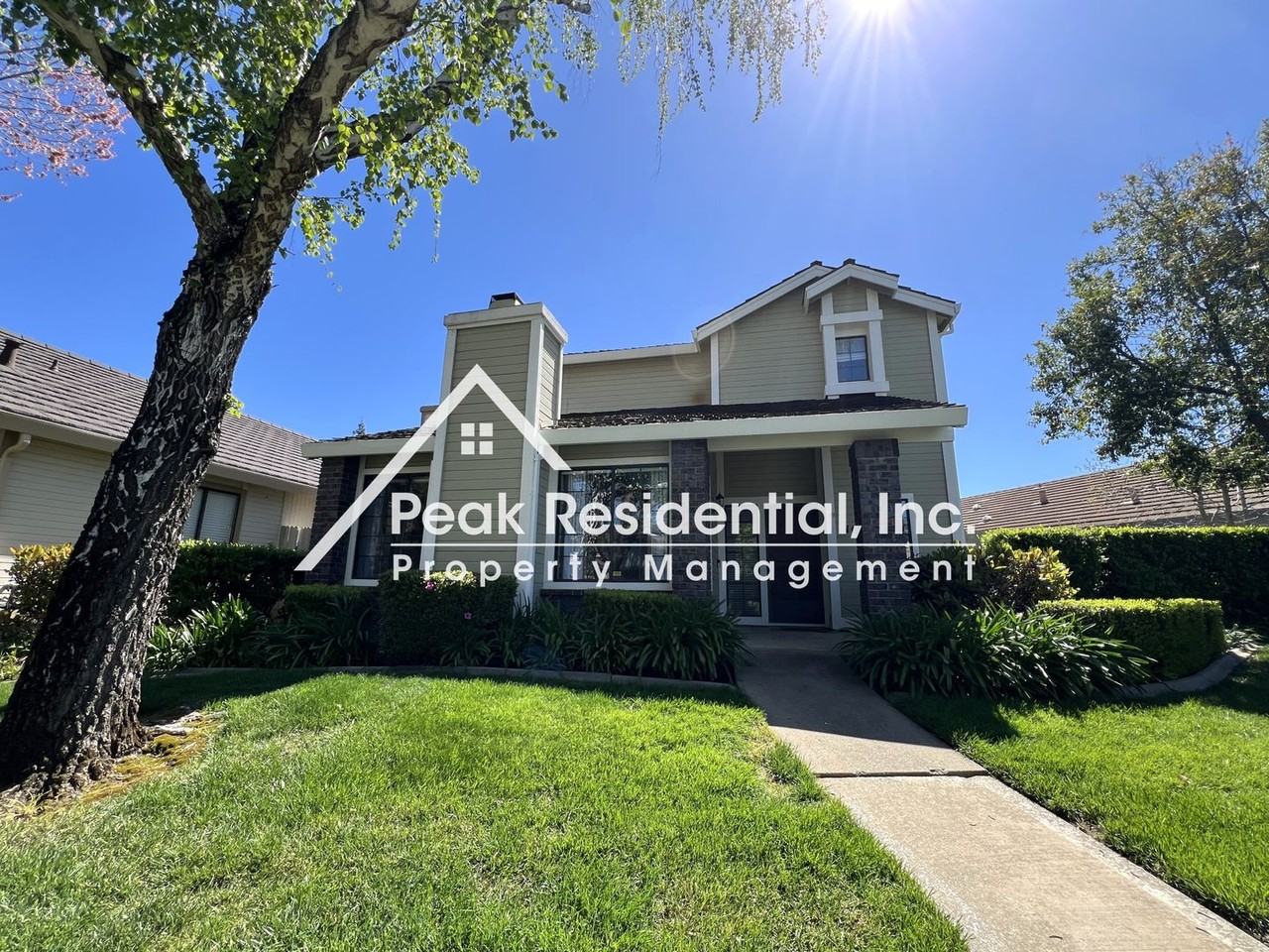 1642 Ashford Dr - Photo 2 of 30