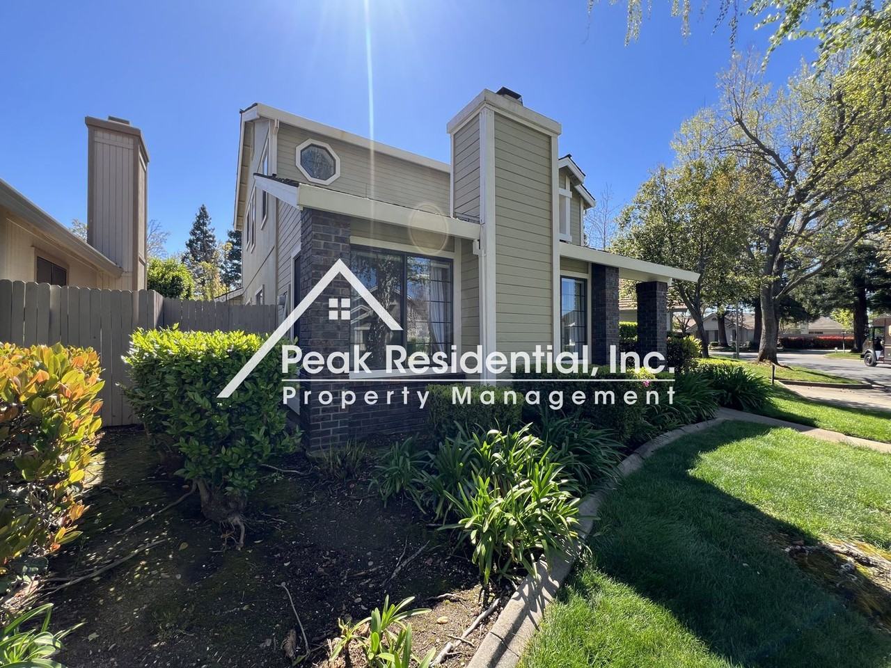 1642 Ashford Dr - Photo 3 of 30