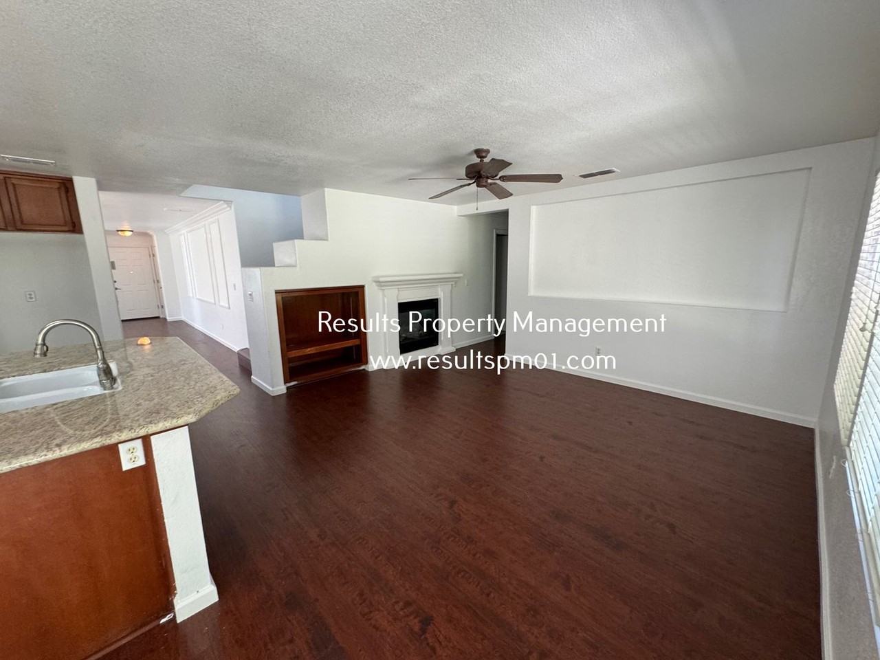 1816 Stonecrest Dr - Photo 4 of 15