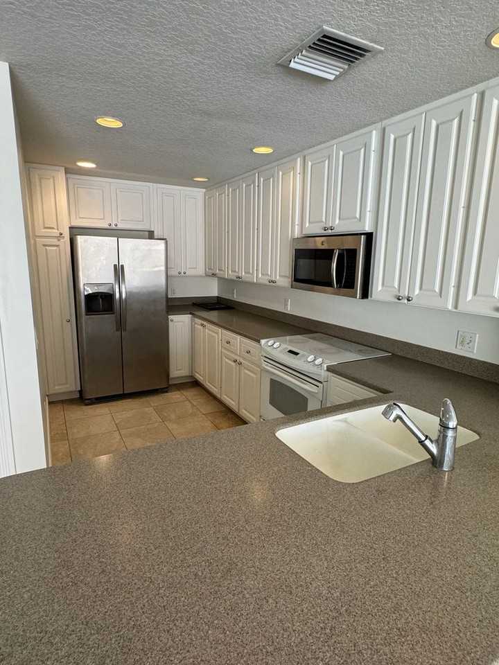 11834 Kipper Dr - Photo 5 of 25