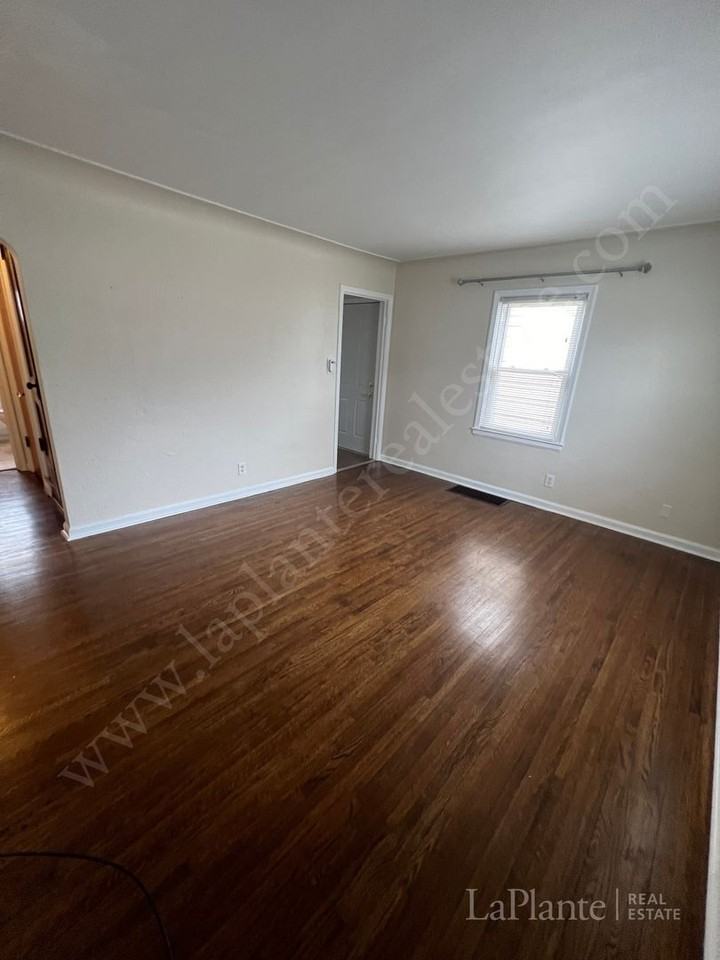 3734 Frampton Dr - Photo 2 of 10