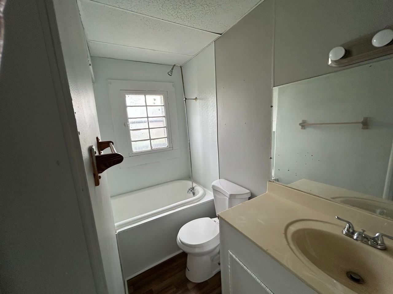 3568 W 63rd St - Photo 2 of 8